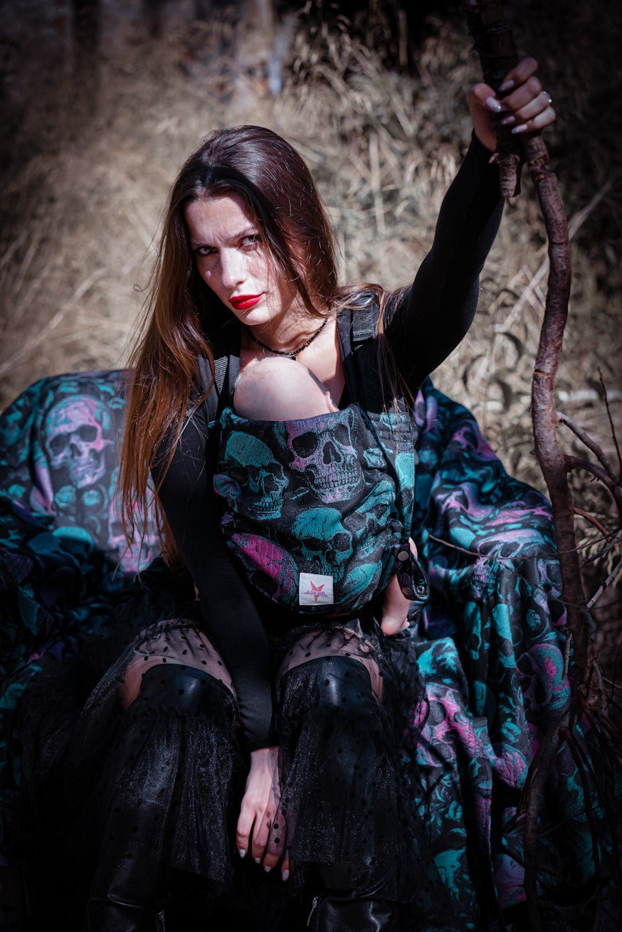 Babytrage Flip Scary Skulls - KOKADI