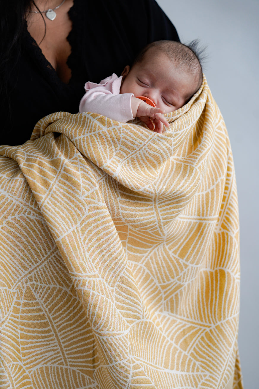 Folhas douradas de cobertor de bebê