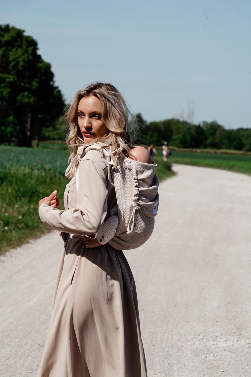 portador de bebê Onbu Creme Heart2Heart KOKADI