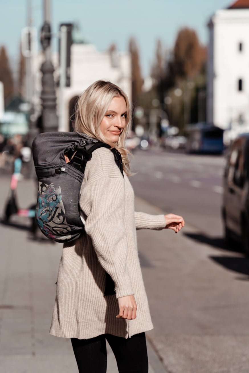 portador de bebê Onbu Leoa Alexandra - KOKADI