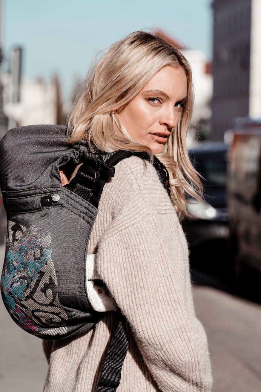 portador de bebê Onbu Leoa Alexandra - KOKADI