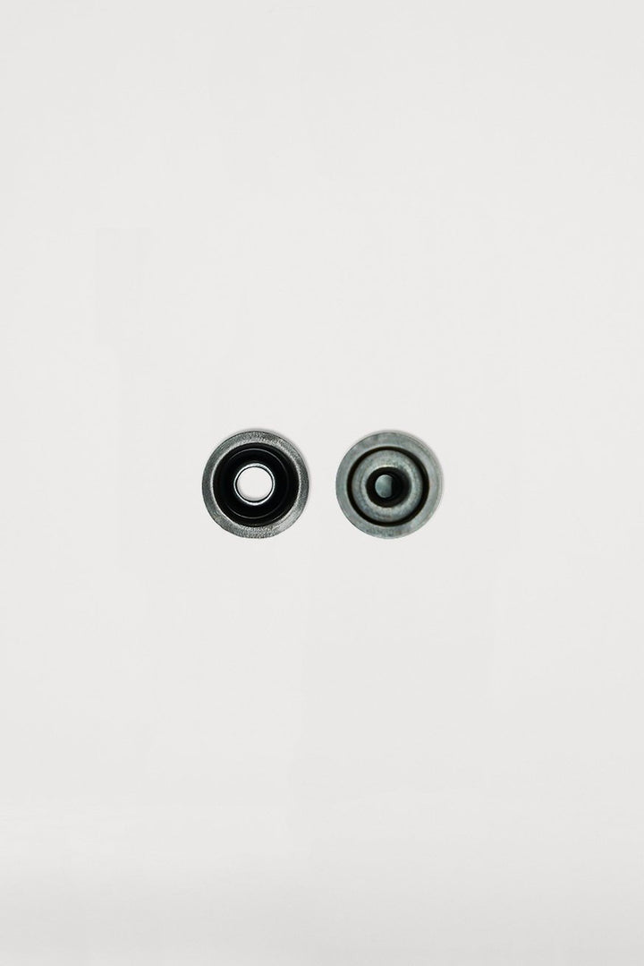 Botão macho preto (antigo) - KOKADI