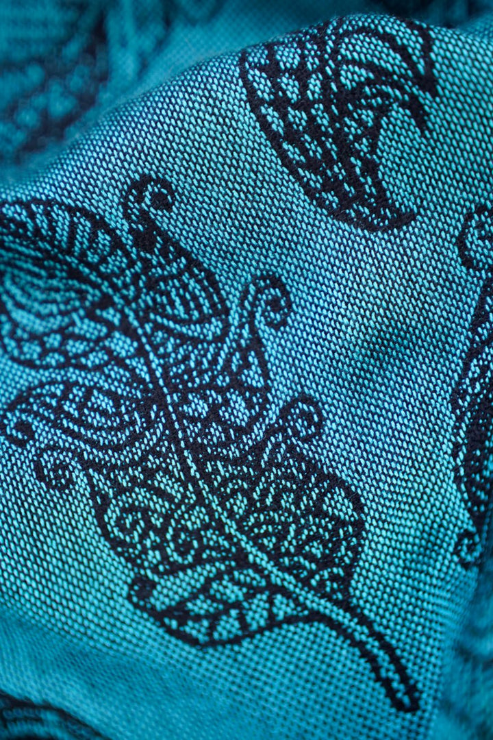 Toalha fofinha de penas de mandala Alexander - KOKADI