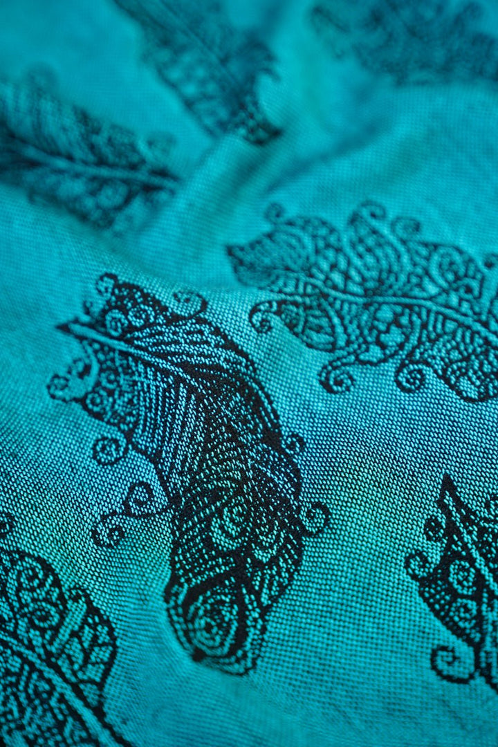 Toalha fofinha de penas de mandala Alexander - KOKADI