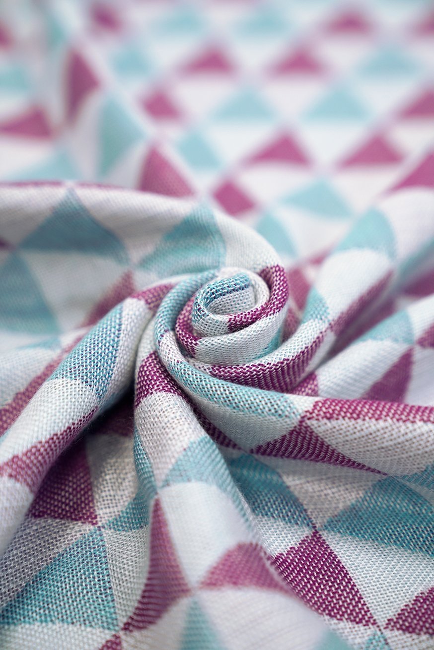 Manta fofinha Triângulo Theodora - KOKADI